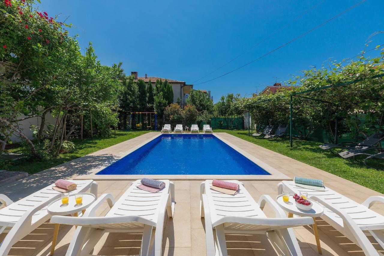 Villa Toni Умаг Екстериор снимка
