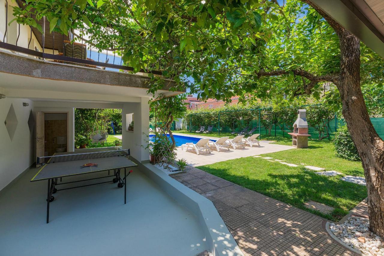 Villa Toni Умаг Екстериор снимка