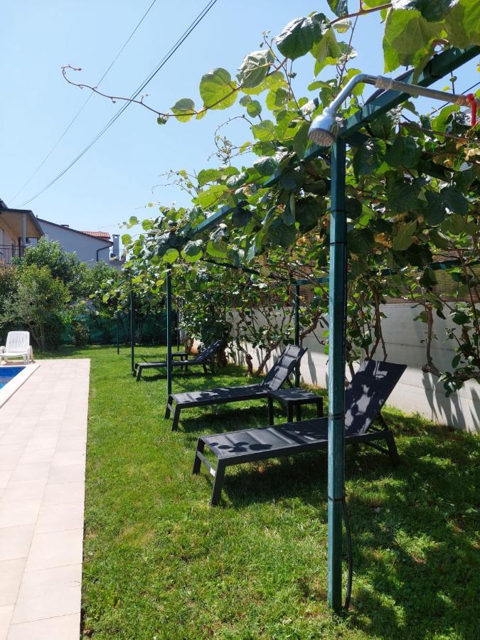 Villa Toni Умаг Екстериор снимка